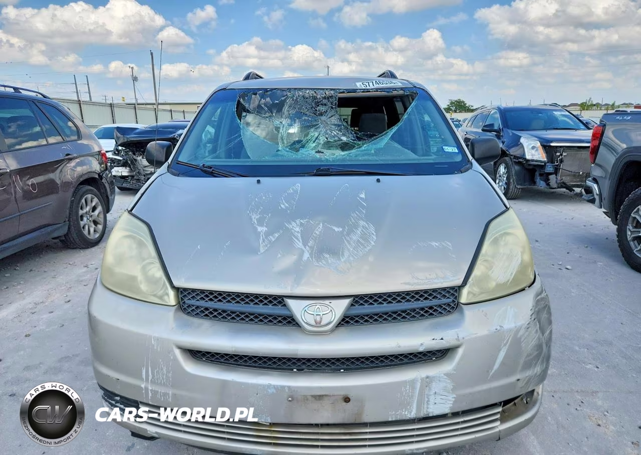 2004 Toyota Sienna Le 7 Passenger VIN:5TDZA23CX4S063969 - 5