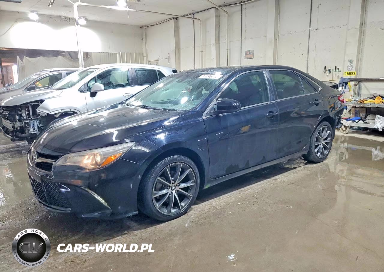 2015 Toyota Camry Xse