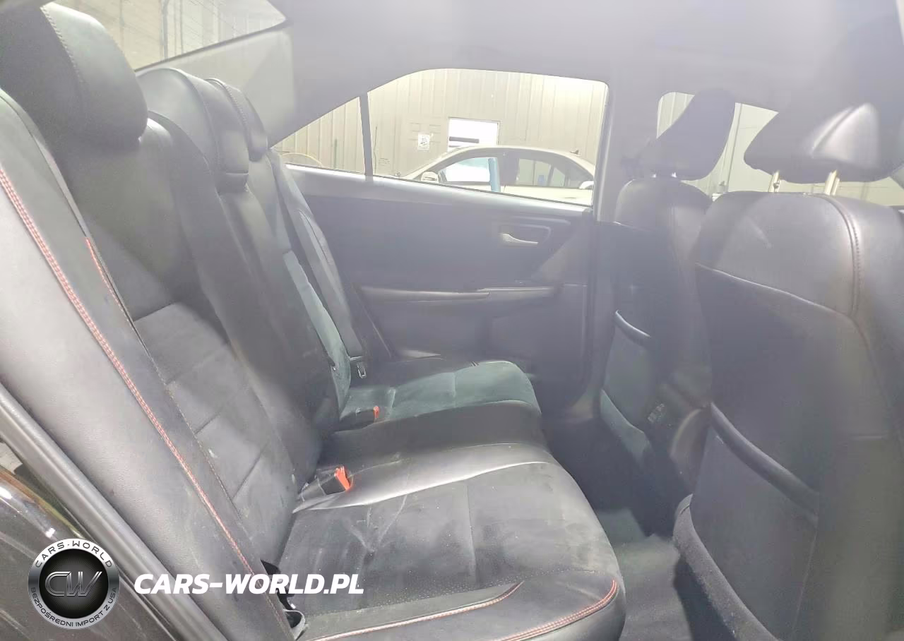 2015 Toyota Camry Xse VIN:4T1BF1FK2FU952789 - 10