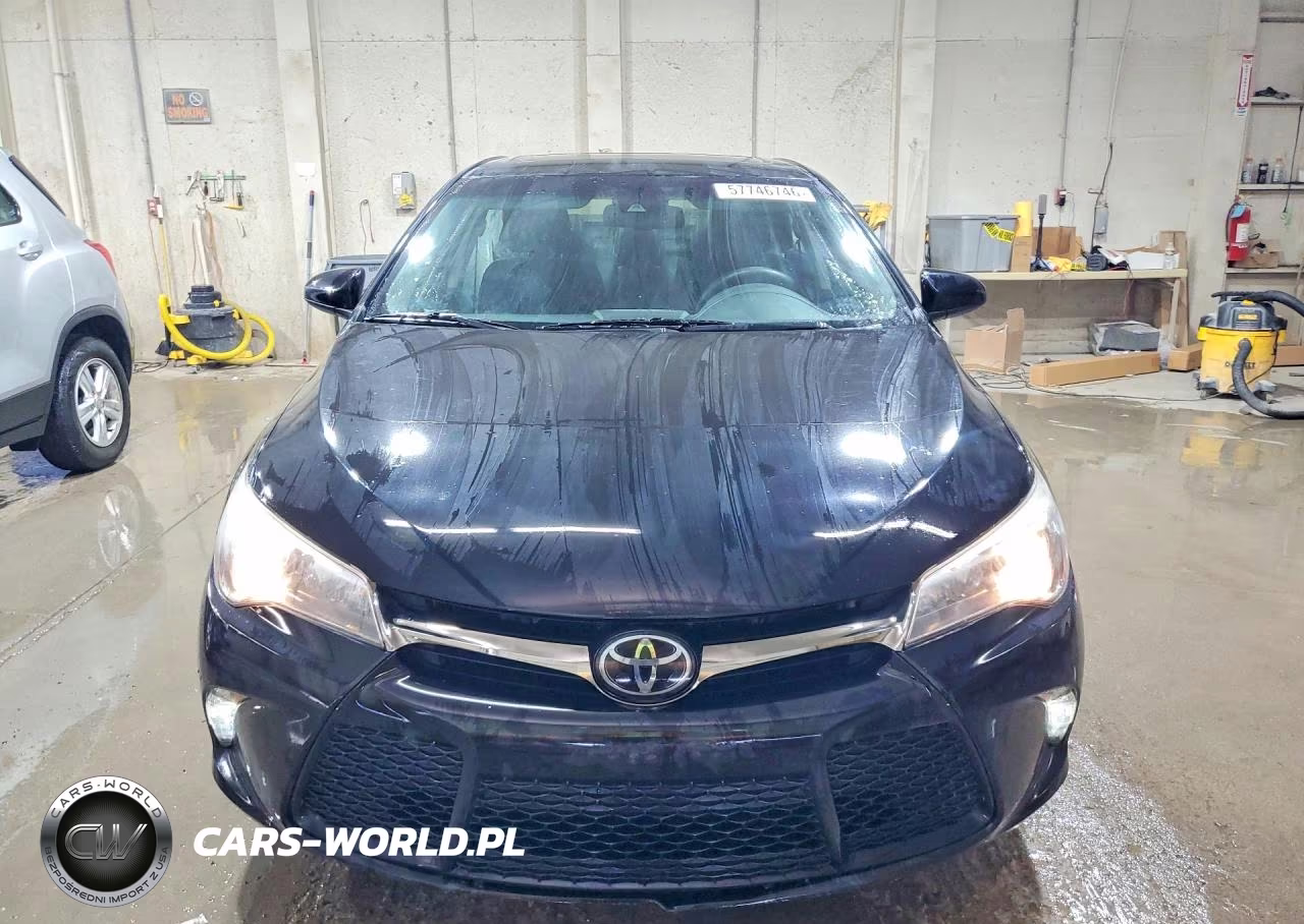 2015 Toyota Camry Xse VIN:4T1BF1FK2FU952789 - 5