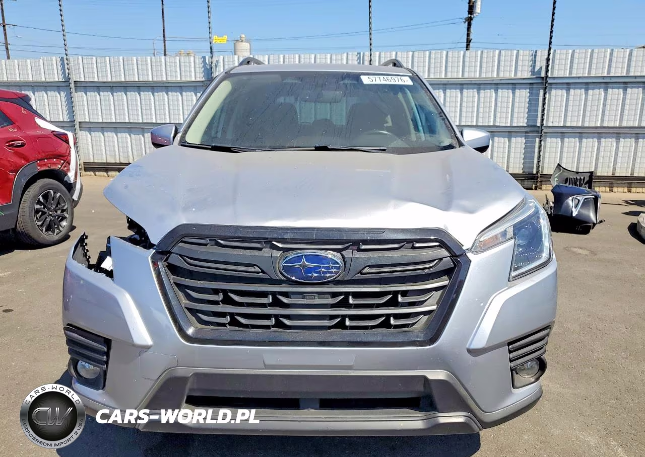 2023 Subaru Forester Premium VIN:JF2SKADC9PH502063 - 5