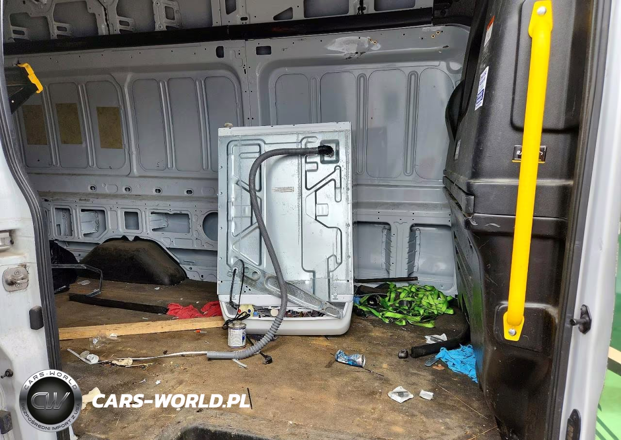 2022 Ford Transit 250 Delivery Van VIN:1FTBR3X80NKA83081 - 11