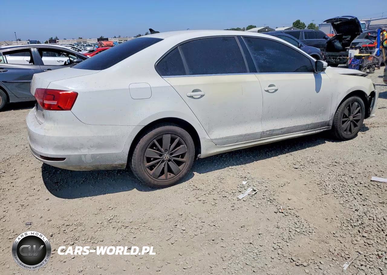 2015 Volkswagen Jetta Se VIN:3VWD17AJ1FM334734 - 3