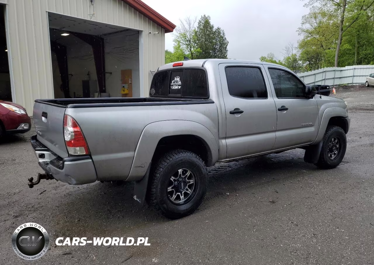 2014 Toyota Tacoma Double Cab VIN:5TFLU4EN5EX099295 - 3