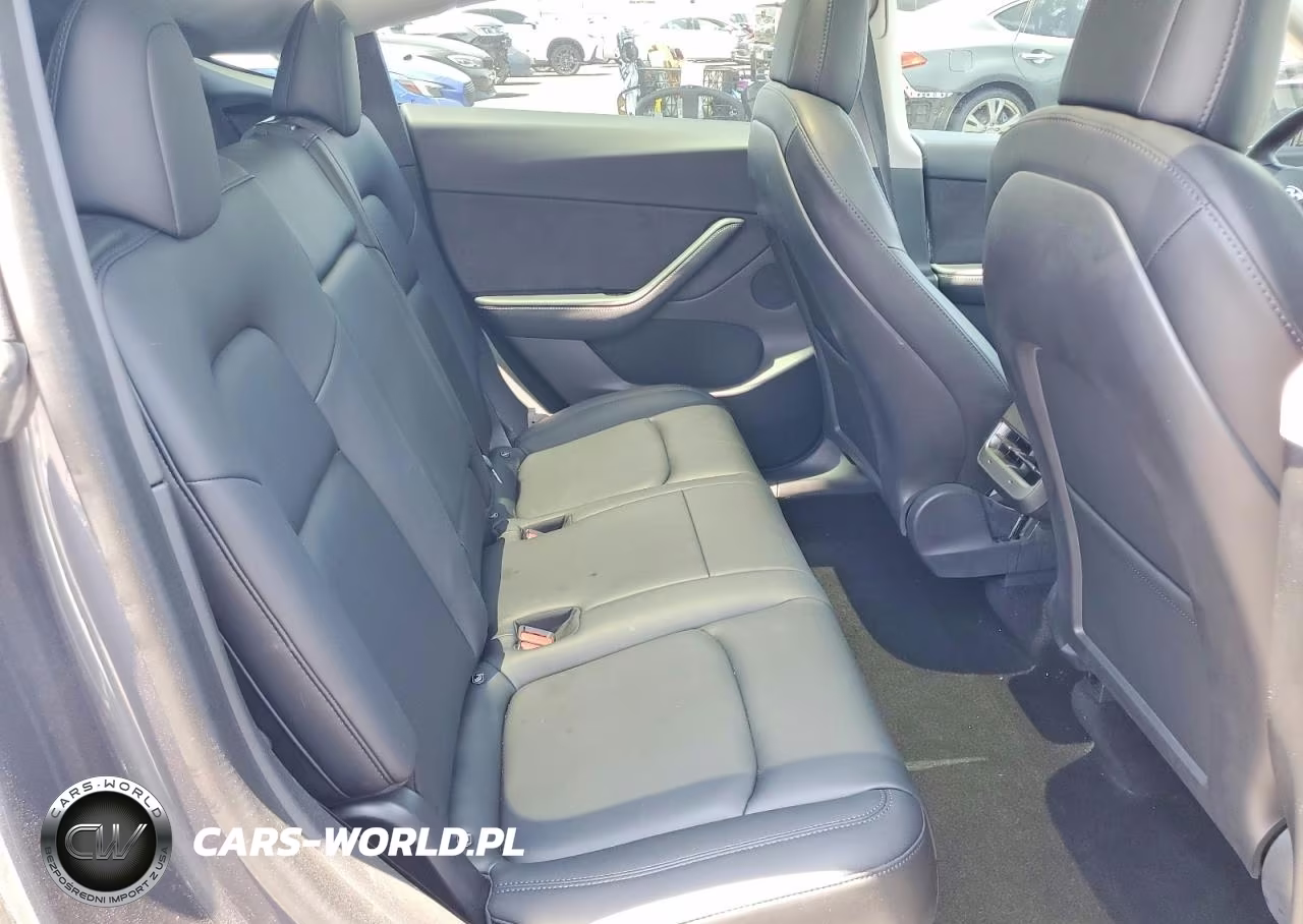 2021 Tesla Model Y VIN:5YJYGDEF9MF098732 - 11