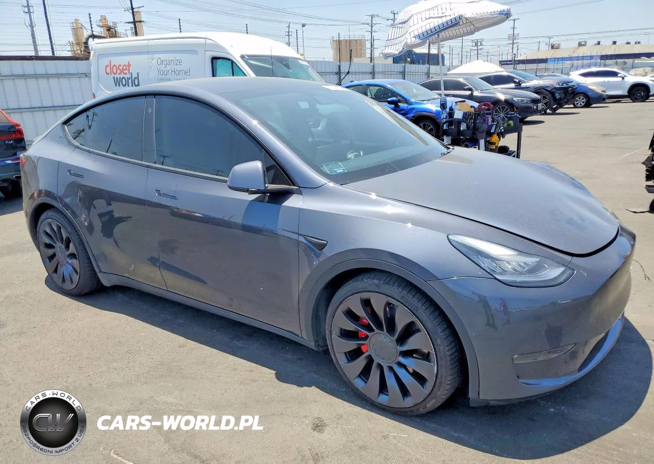 2021 Tesla Model Y VIN:5YJYGDEF9MF098732 - 4
