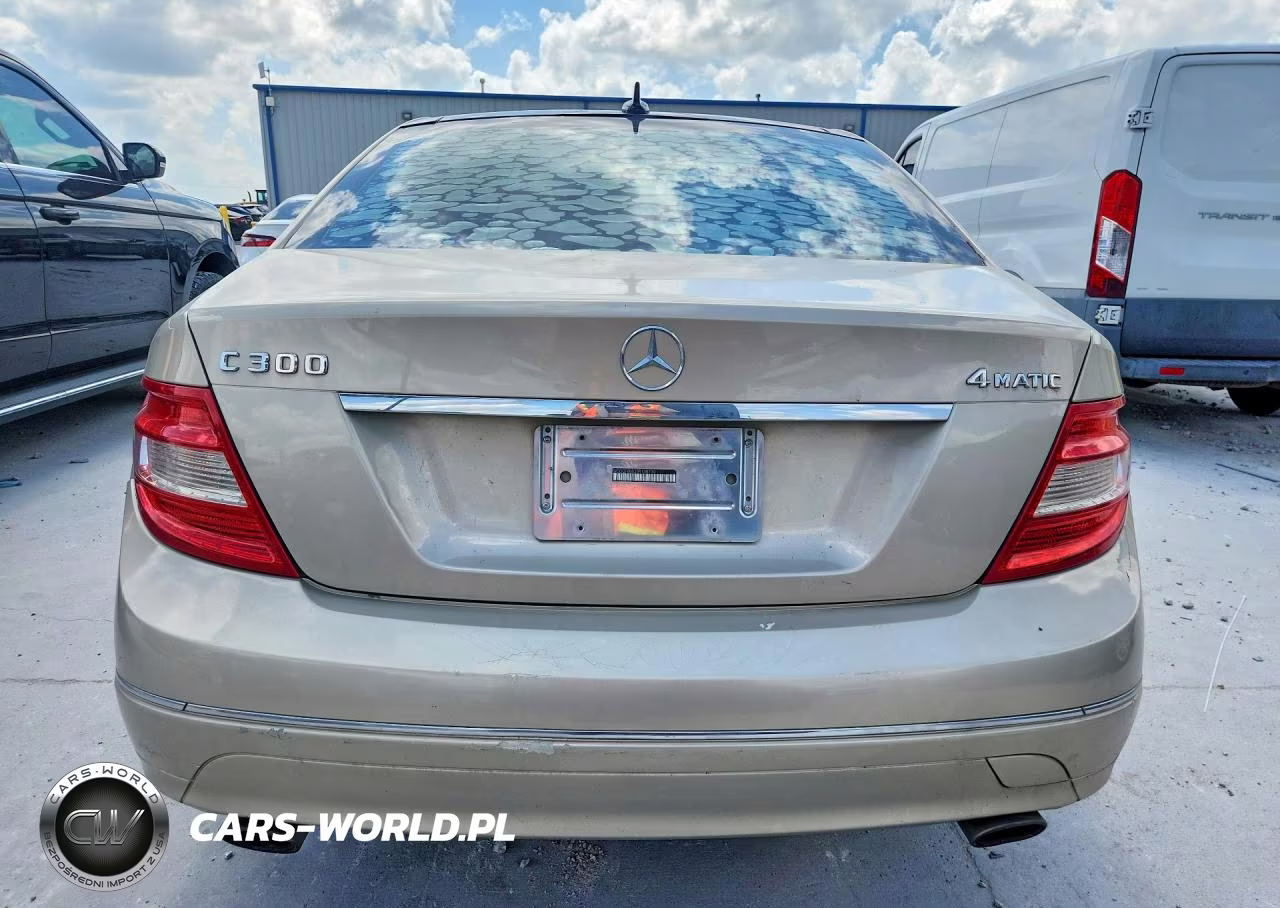 2011 Mercedes-Benz C 300 4Matic VIN:WDDGF8BB3BR138730 - 6