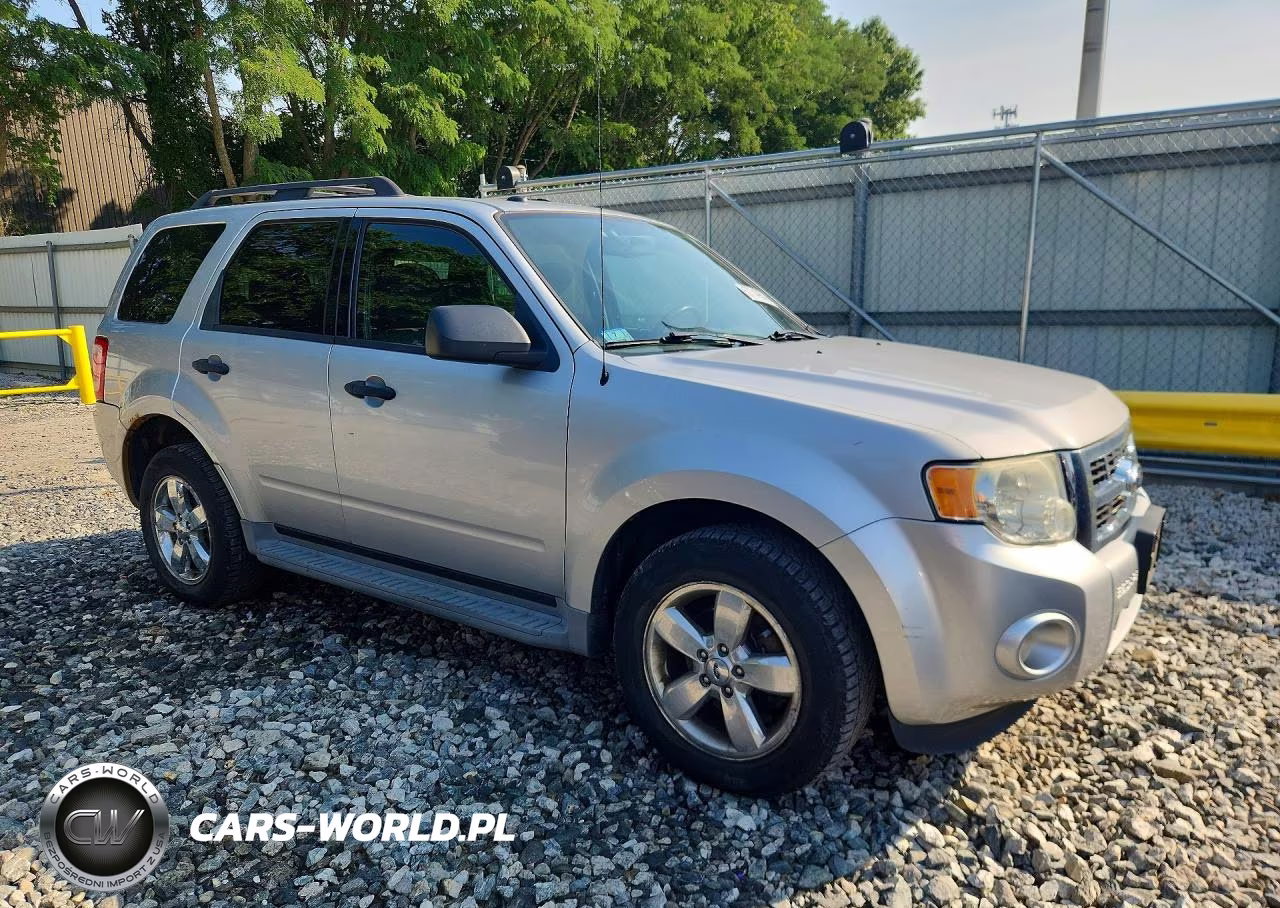 2011 Ford Escape Xlt VIN:1FMCU9DG2BKA21707 - 4