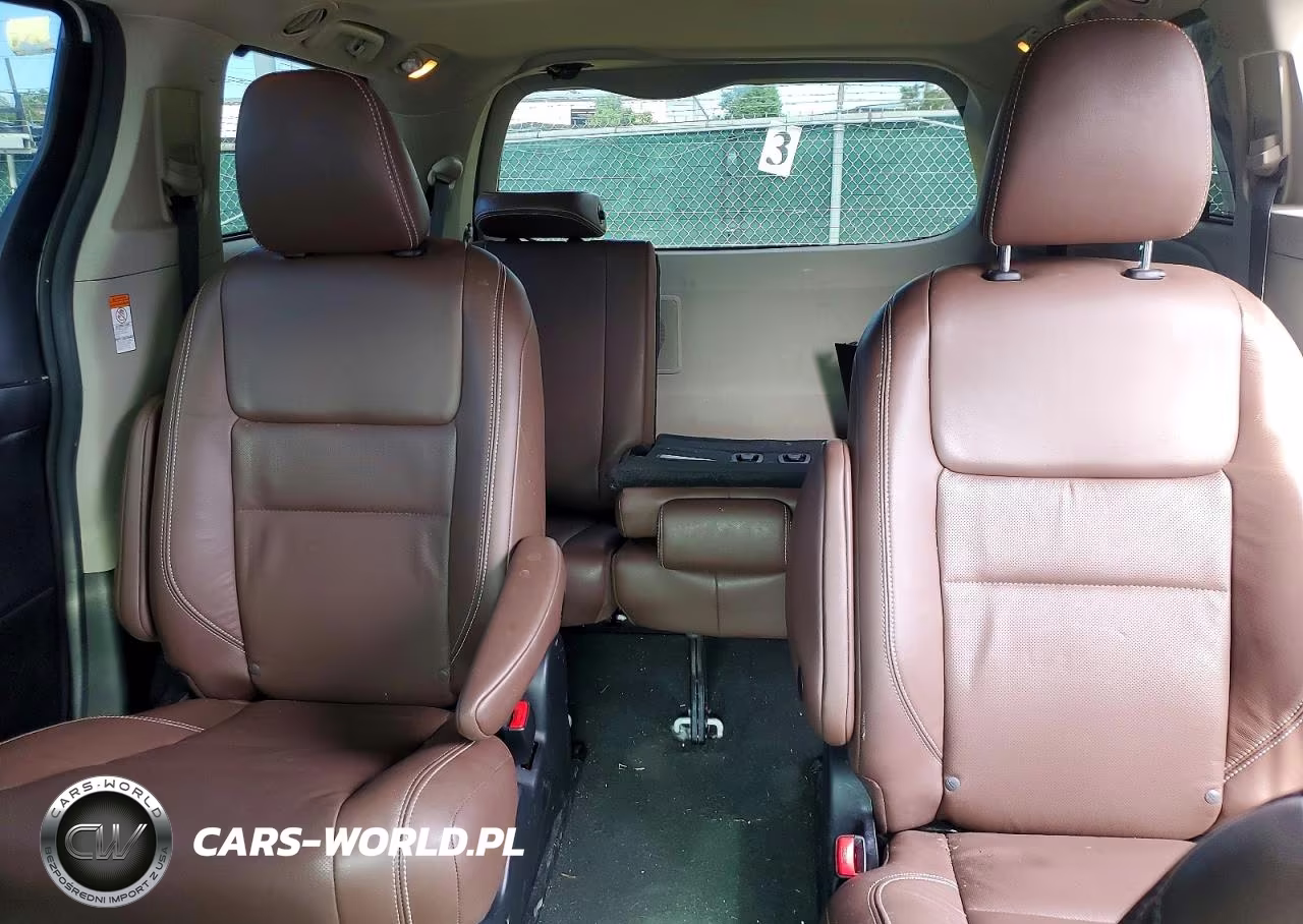 2019 Toyota Sienna Limited 7-Passenger VIN:5TDDZ3DC2KS218681 - 10