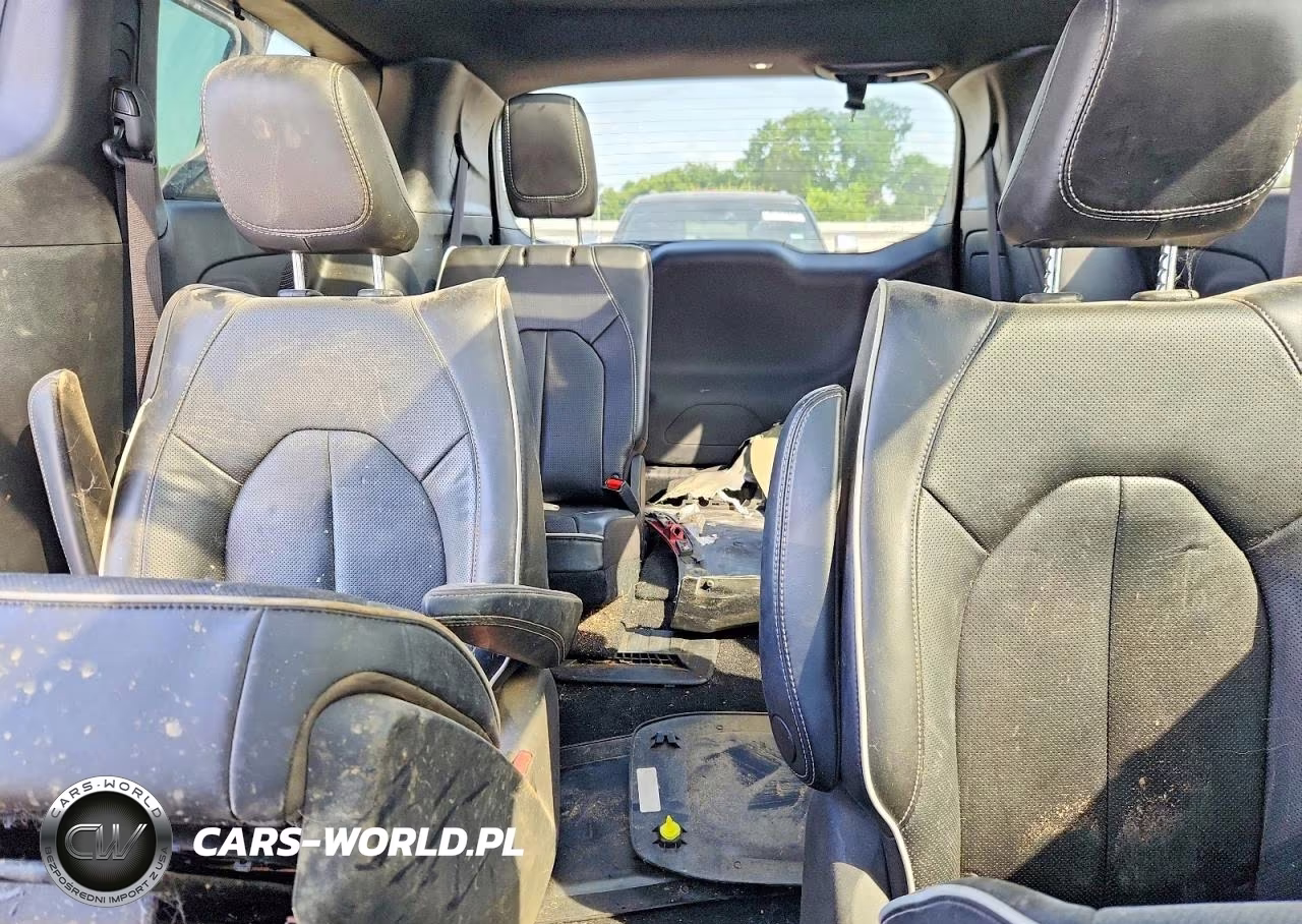 2021 Chrysler Pacifica Hybrid Limited VIN:2C4RC1S75MR525386 - 10