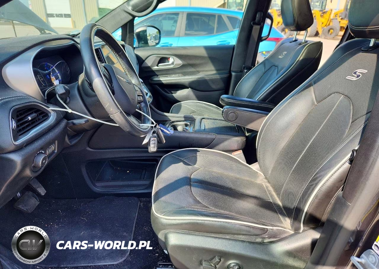 2021 Chrysler Pacifica Hybrid Limited VIN:2C4RC1S75MR525386 - 7