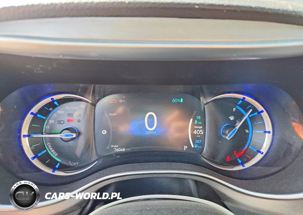 2021 Chrysler Pacifica Hybrid Limited VIN:2C4RC1S75MR525386 - 9