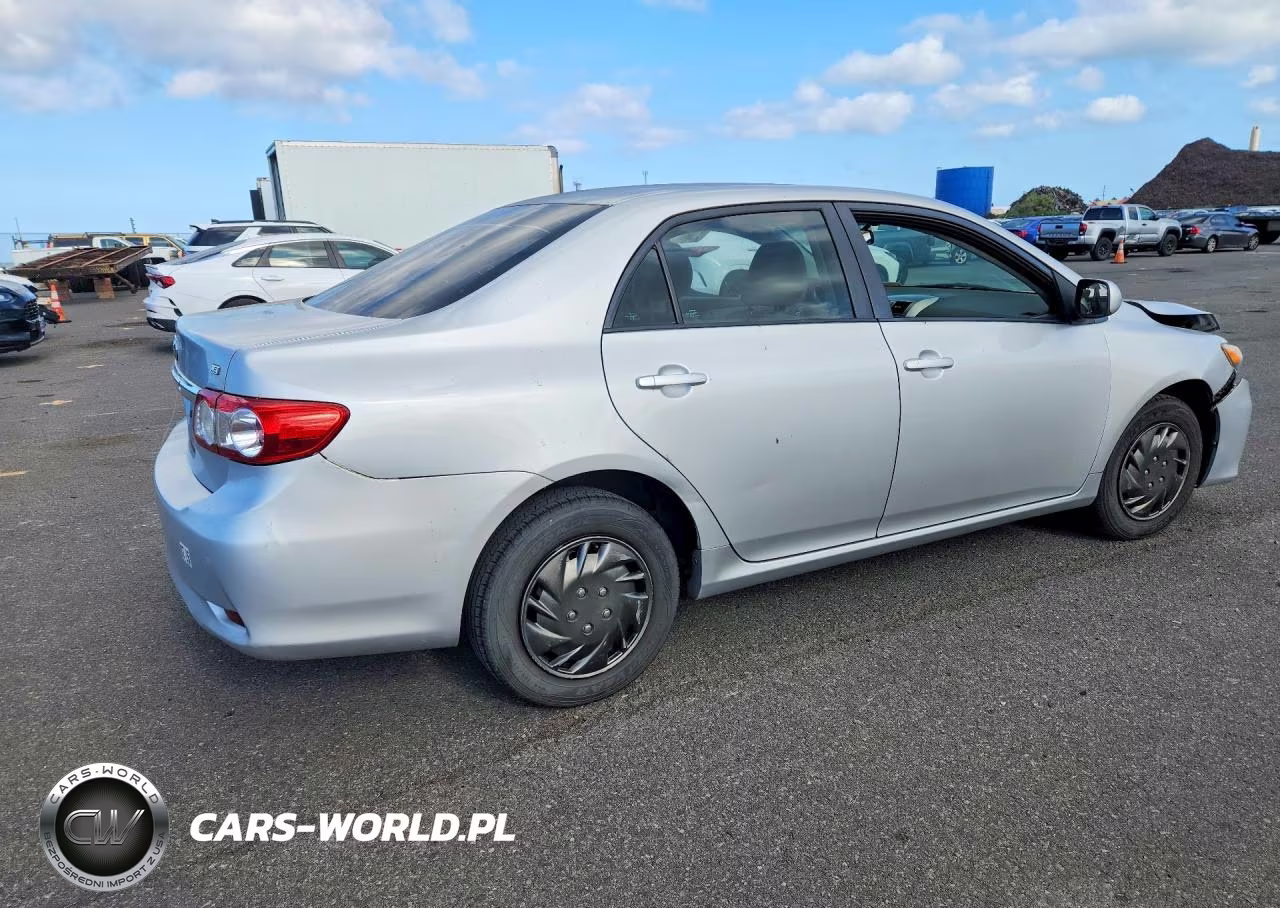2011 Toyota Corolla Base VIN:2T1BU4EE0BC736275 - 3