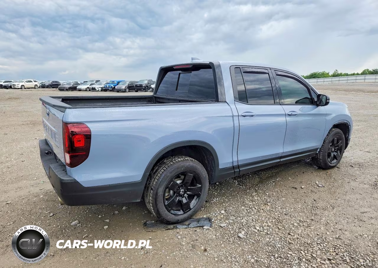 2024 Honda Ridgeline Black Edition VIN:5FPYK3F89RB023083 - 3