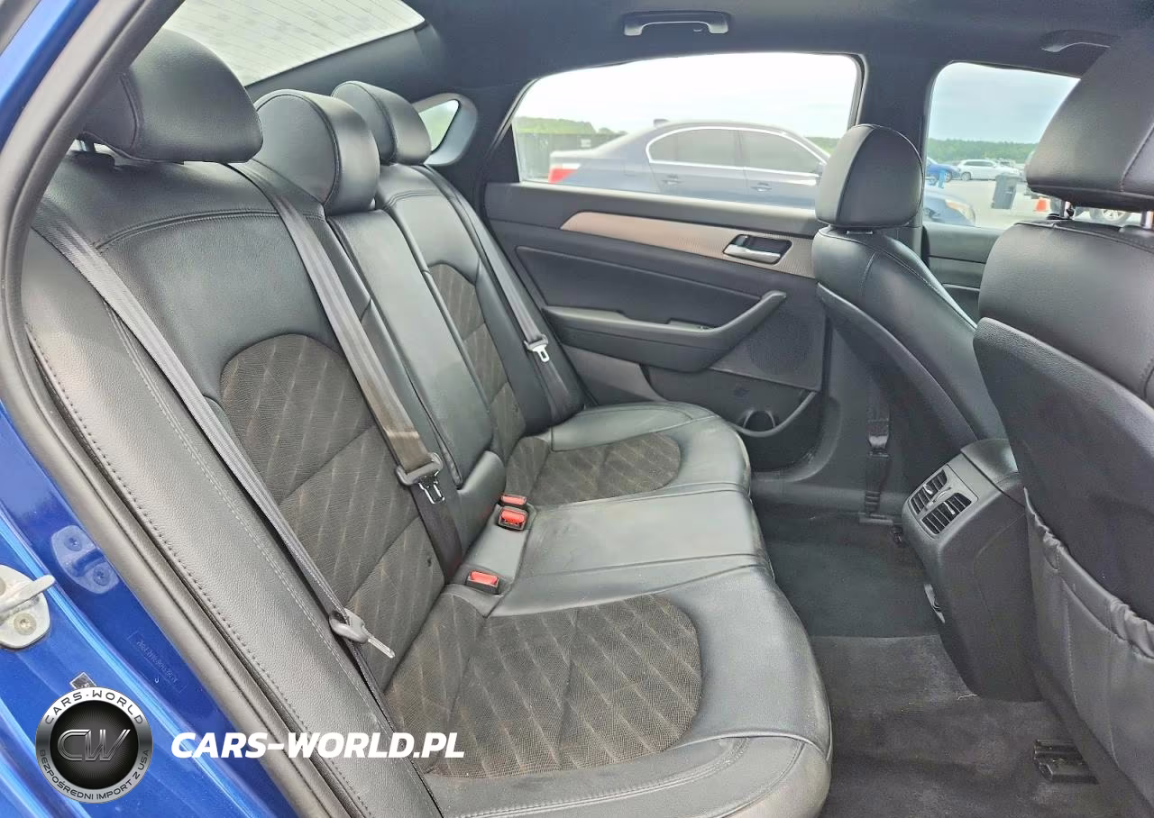 2019 Hyundai Sonata Sport VIN:5NPE34AF9KH738134 - 10