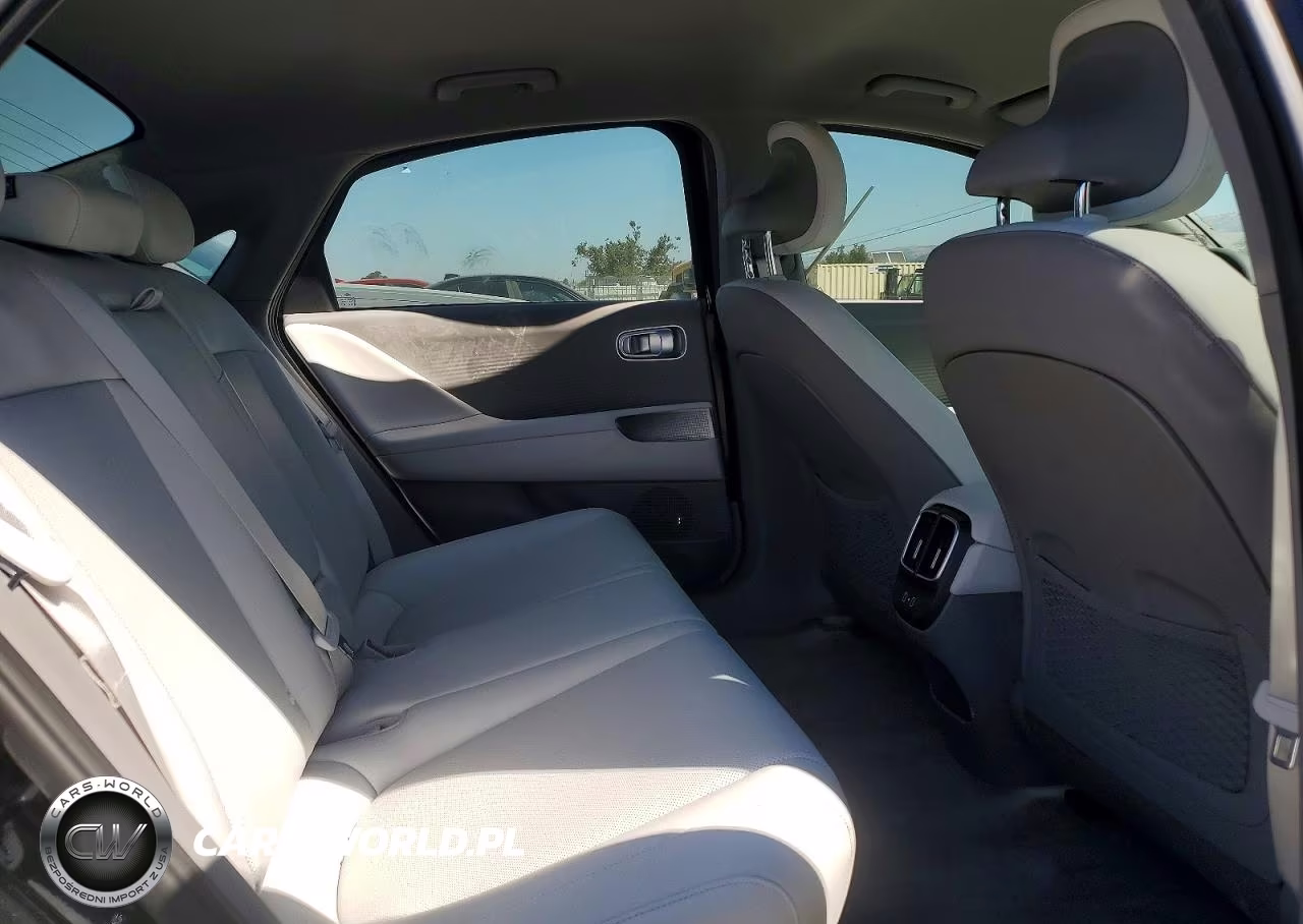 2025 Hyundai Ioniq 6 Sel VIN:KMHM34AA1SA114573 - 10