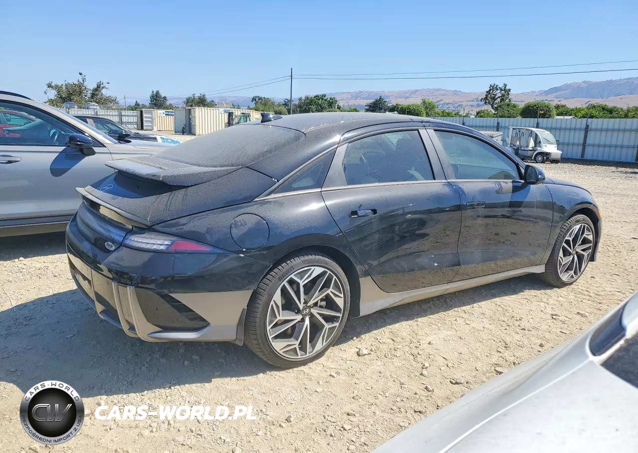 2025 Hyundai Ioniq 6 Sel VIN:KMHM34AA1SA114573 - 3
