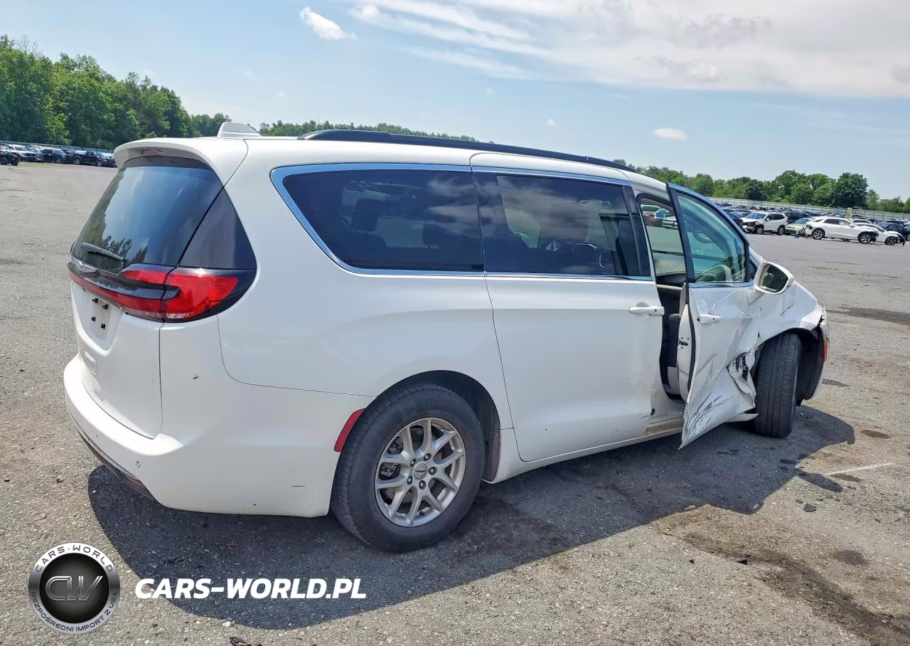 2022 Chrysler Pacifica VIN:2C4RC1BG0NR149925 - 3