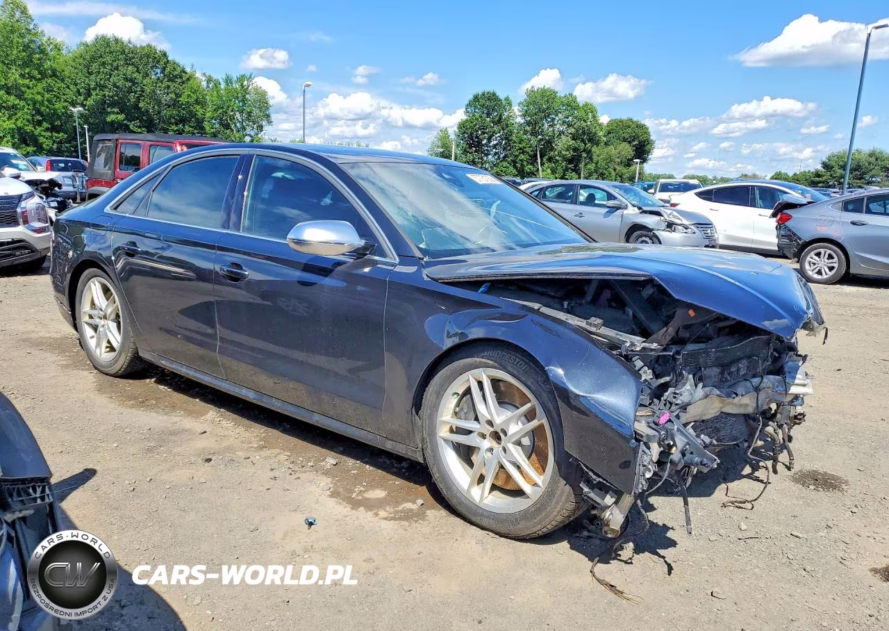 2013 Audi S8 Quattro VIN:WAUD2AFD5DN011383 - 4