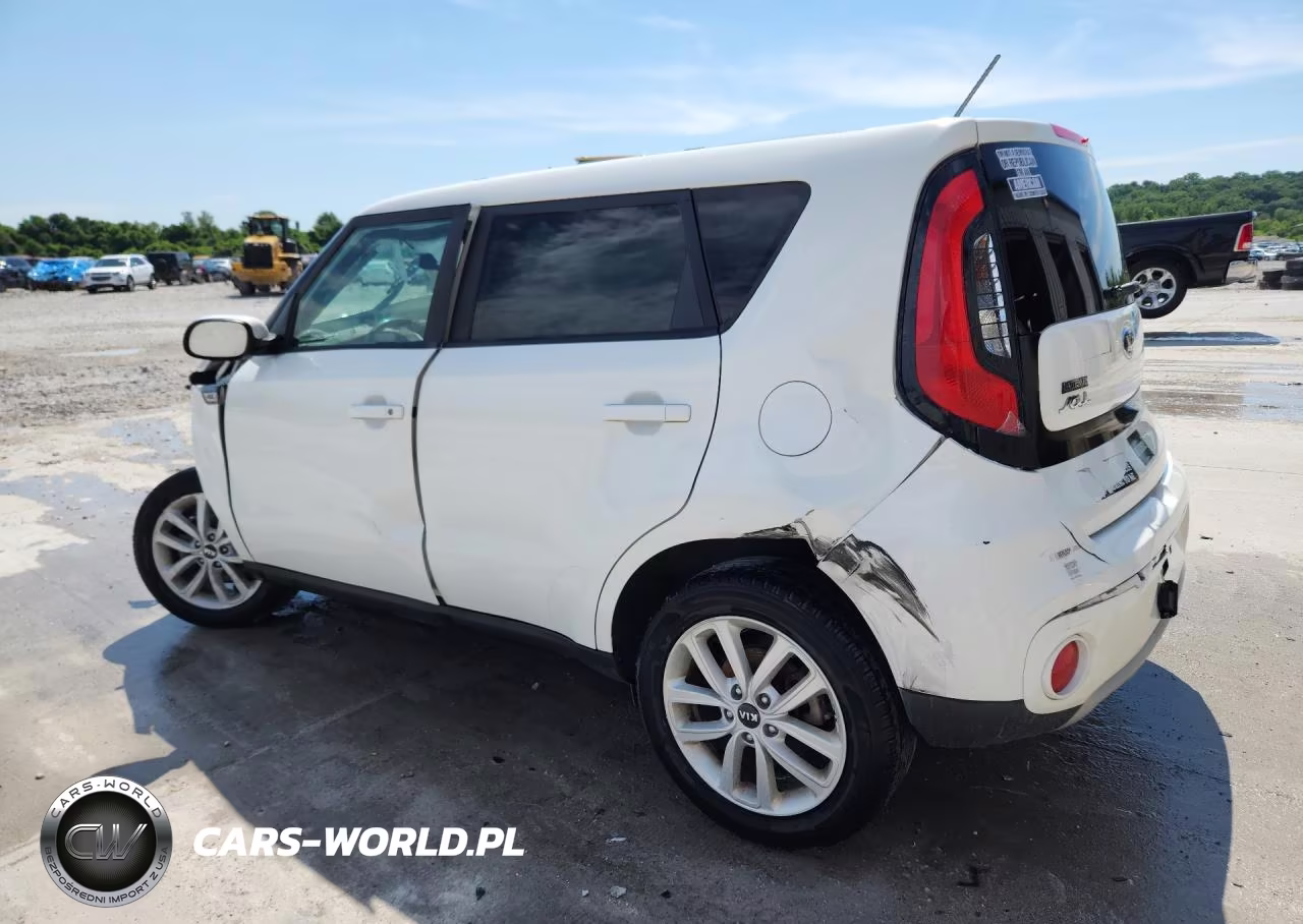 2019 Kia Soul + VIN:KNDJP3A55K7695212 - 2