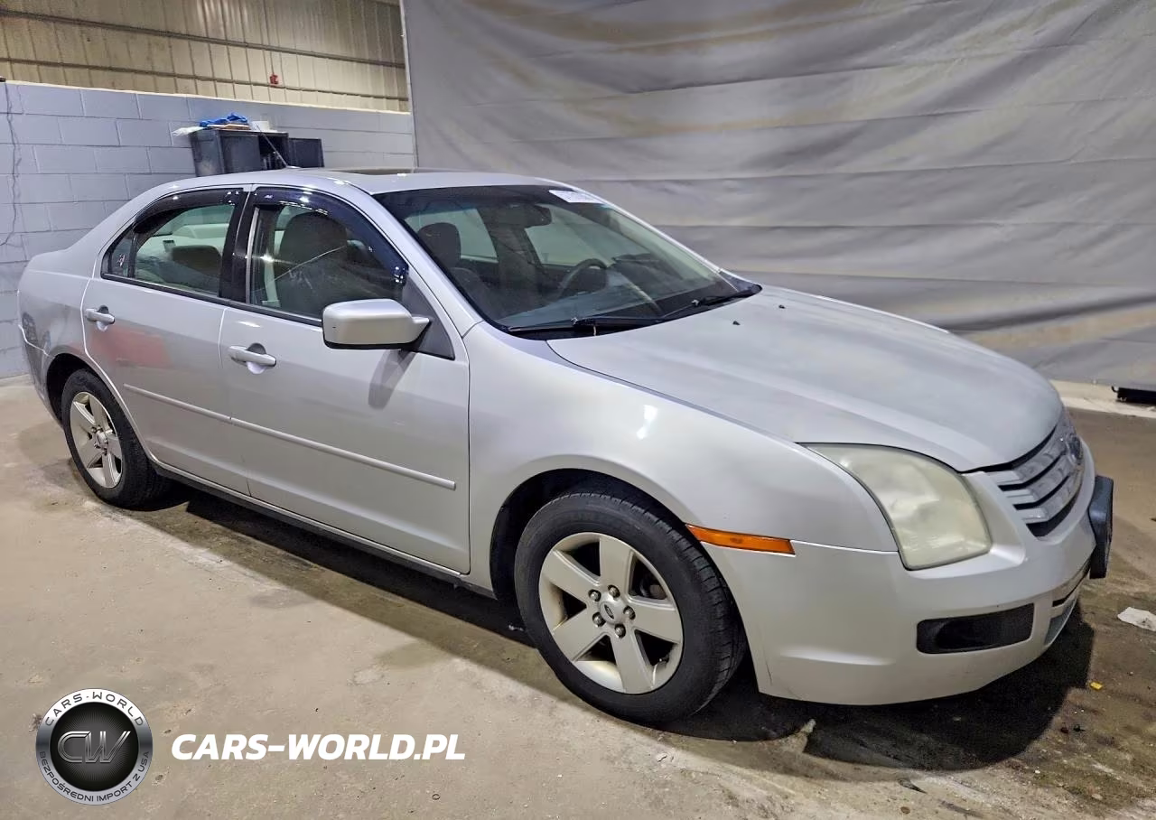 2009 Ford Fusion Se VIN:3FAHP07189R135503 - 4