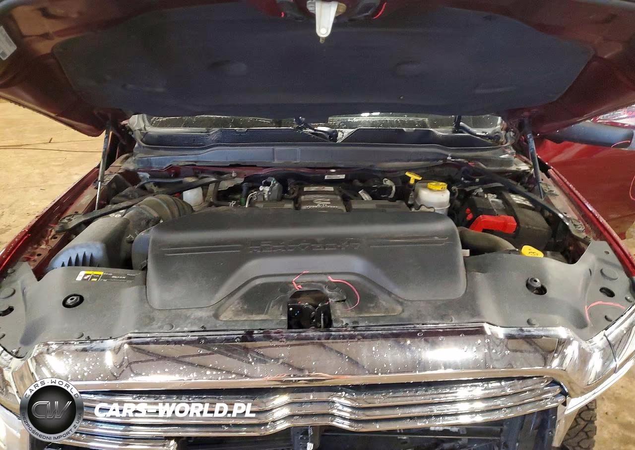 2024 Ram 3500 Laramie VIN:3C63R3JL4RG108716 - 11