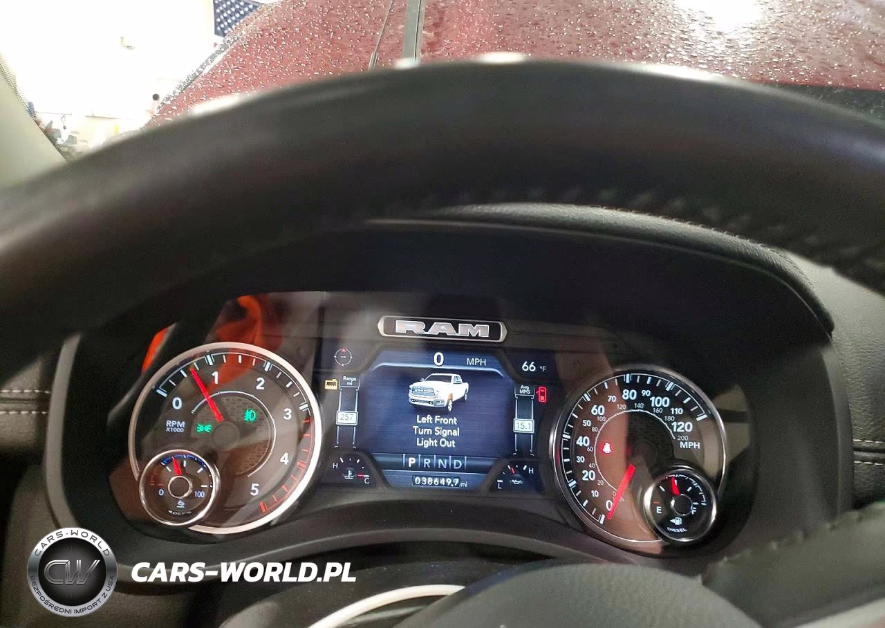 2024 Ram 3500 Laramie VIN:3C63R3JL4RG108716 - 9