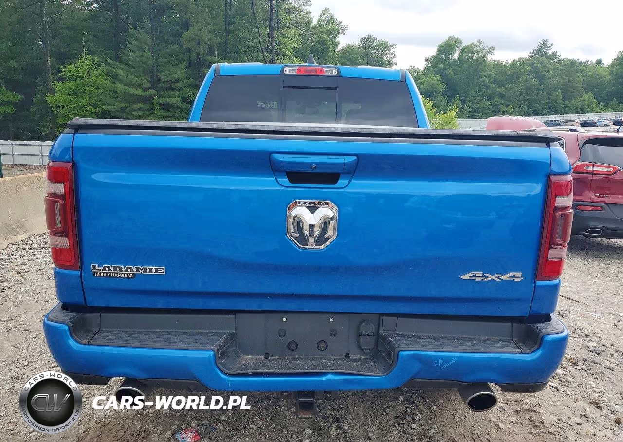 2020 Ram 1500 Laramie VIN:1C6SRFJT4LN342558 - 6