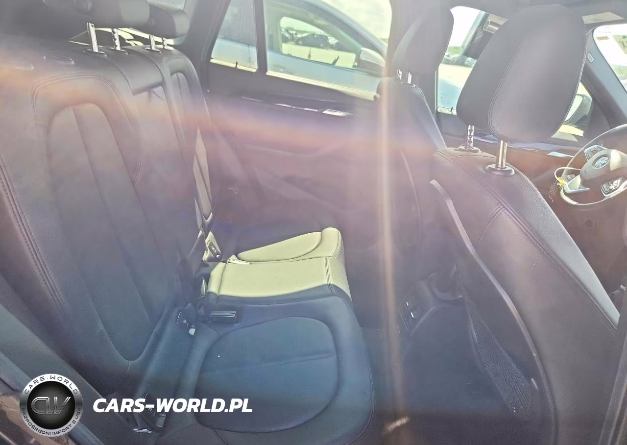 2018 BMW X1 Sdrive28I VIN:WBXHU7C30J5L09402 - 10