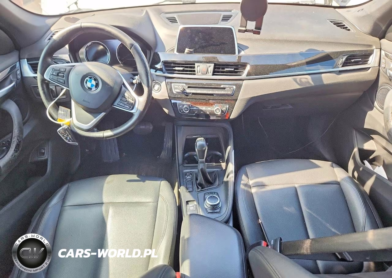 2018 BMW X1 Sdrive28I VIN:WBXHU7C30J5L09402 - 8