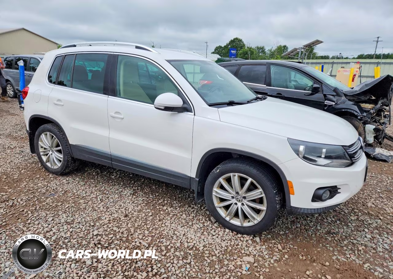 2014 Volkswagen Tiguan S VIN:WVGBV3AX0EW539435 - 4