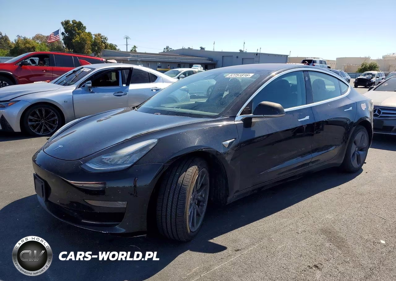 2018 Tesla Model 3 – zdjęcie 1 z 12