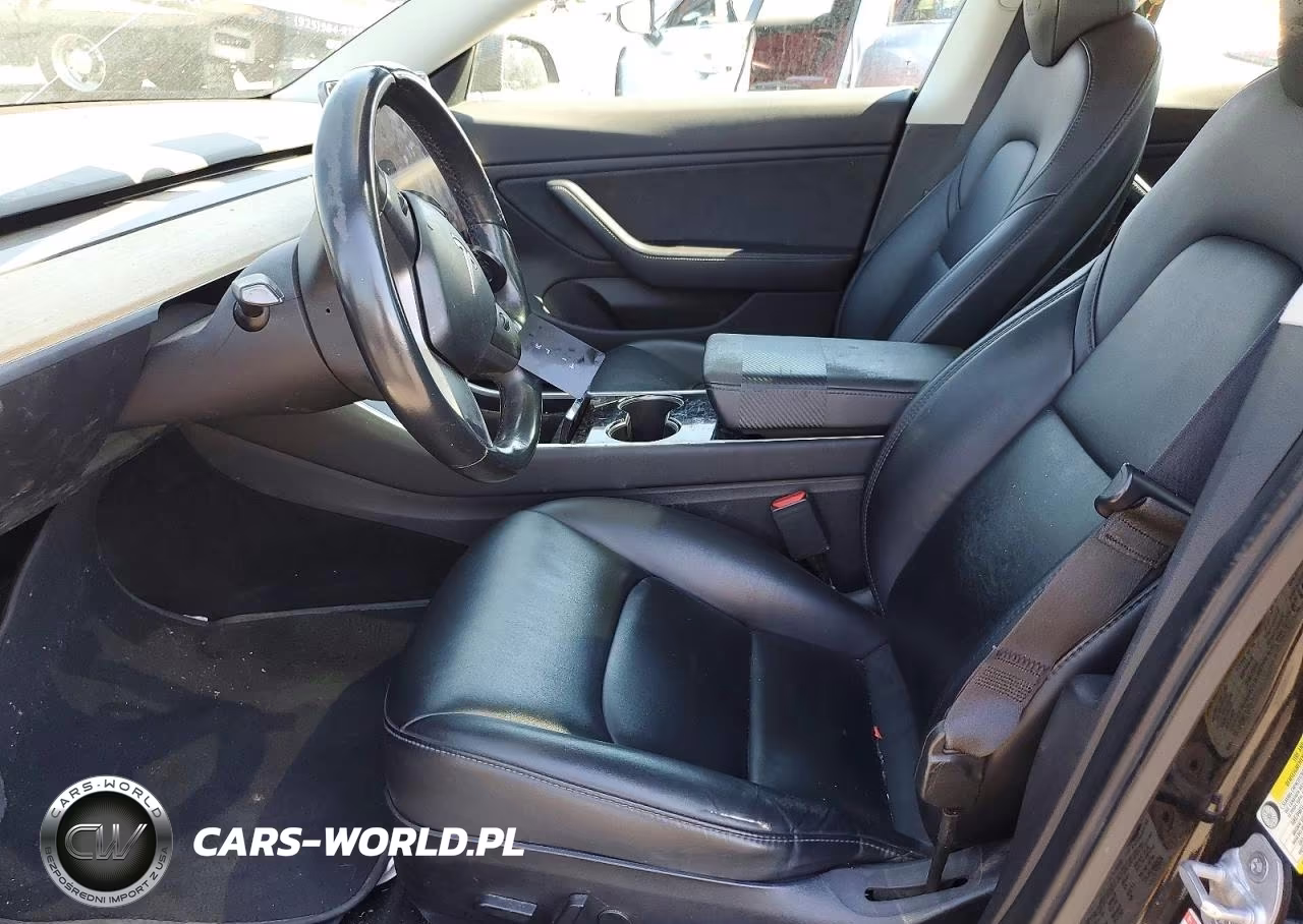 2018 Tesla Model 3 VIN:5YJ3E1EA4JF165705 - 7