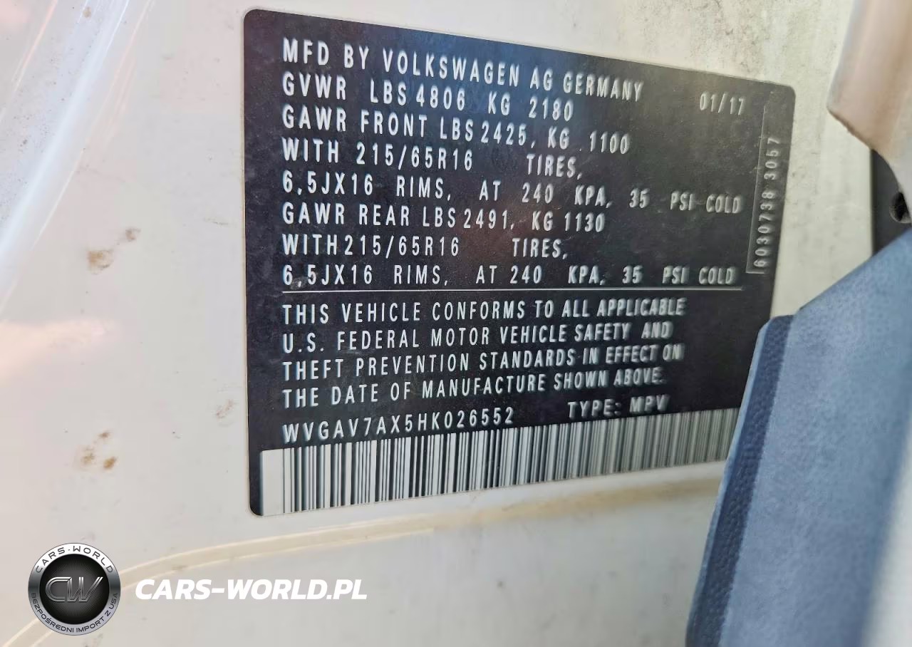 2017 Volkswagen Tiguan S VIN:WVGAV7AX5HK026552 - 13