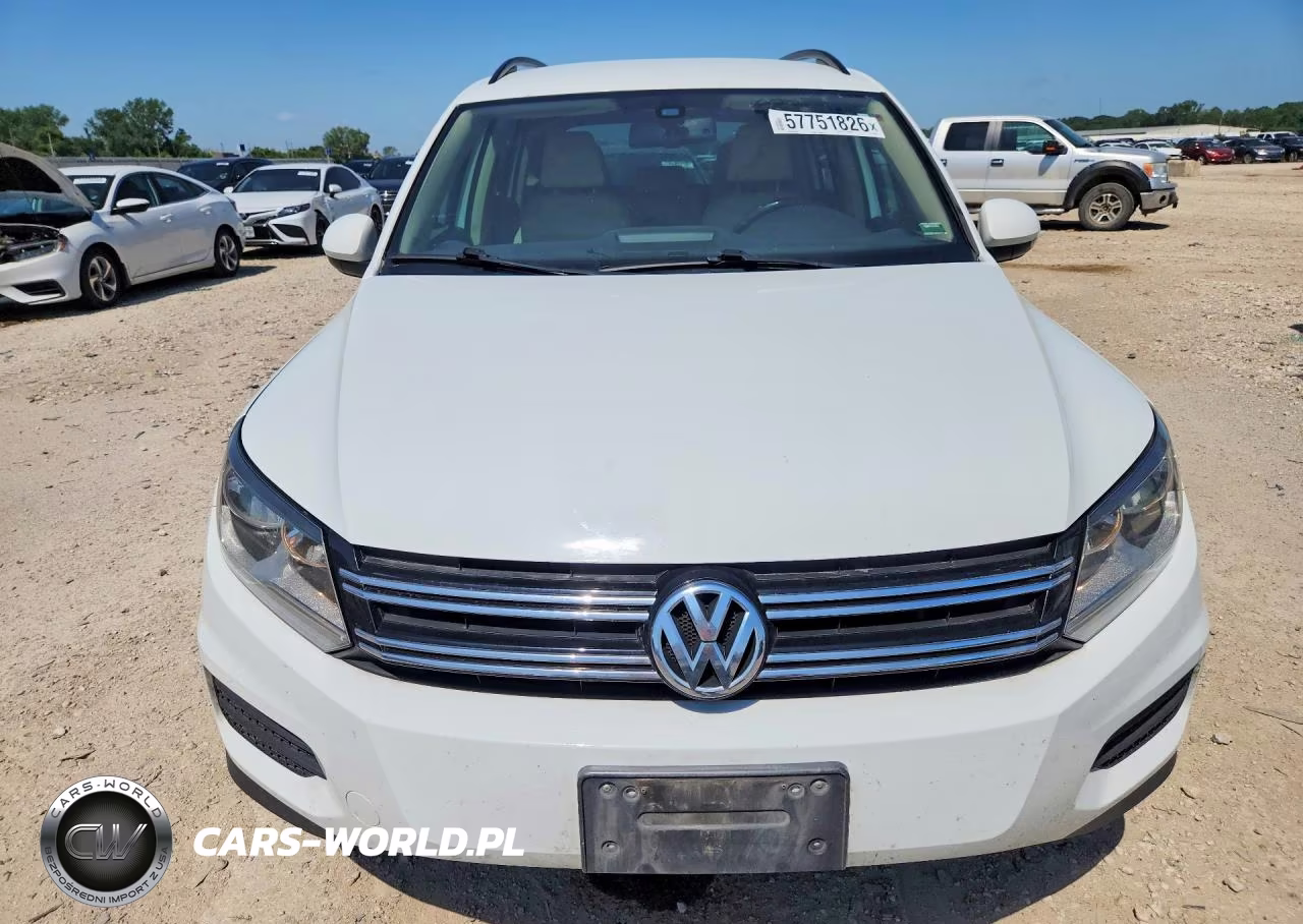 2017 Volkswagen Tiguan S VIN:WVGAV7AX5HK026552 - 5