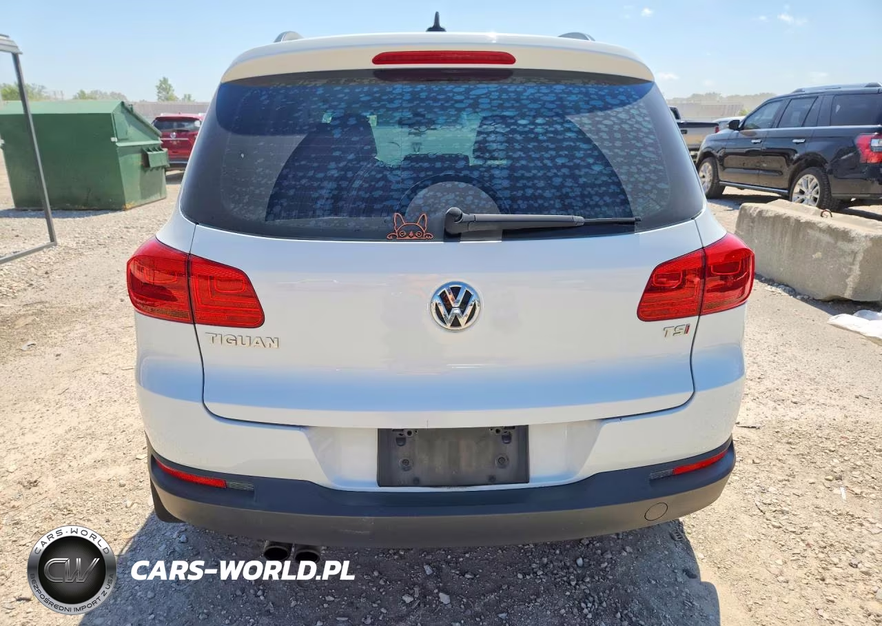 2017 Volkswagen Tiguan S VIN:WVGAV7AX5HK026552 - 6