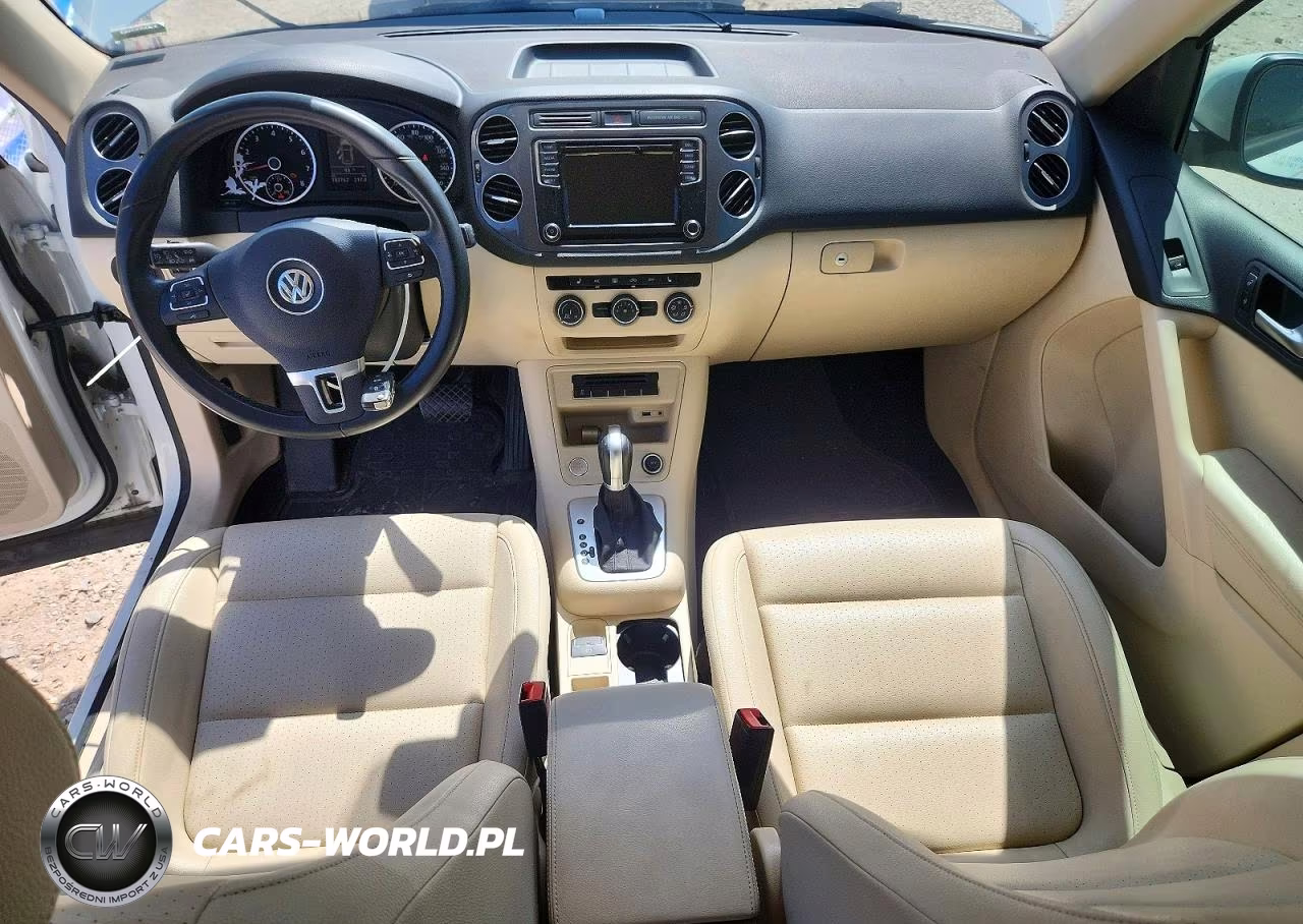 2017 Volkswagen Tiguan S VIN:WVGAV7AX5HK026552 - 8