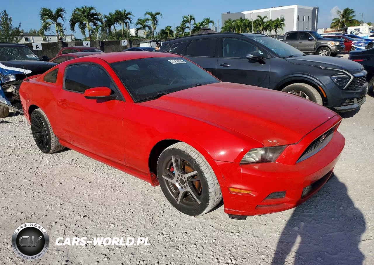 2013 Ford Mustang VIN:1ZVBP8AM3D5204298 - 4