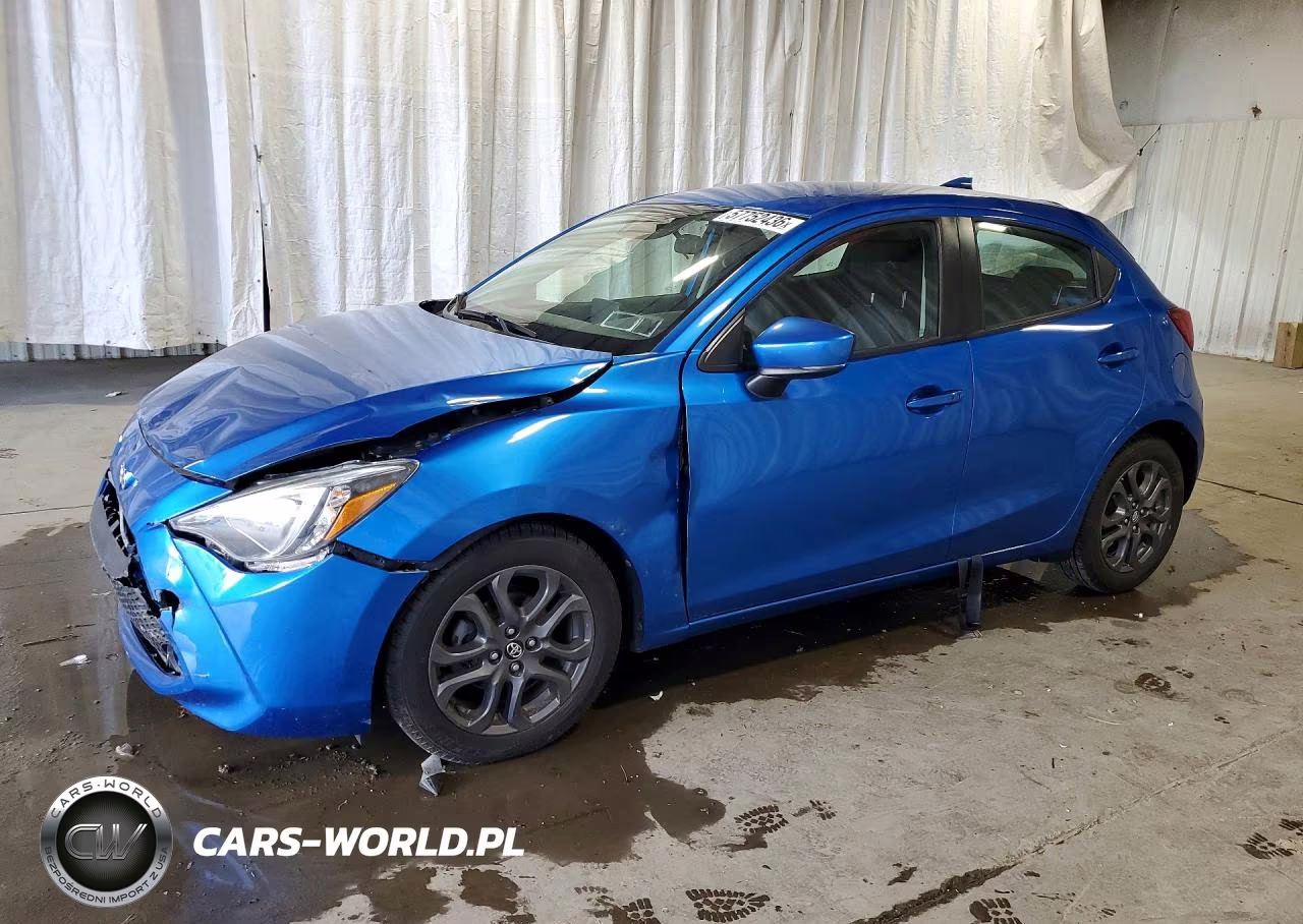 2020 Toyota Yaris Hatchback Le – zdjęcie 1 z 12