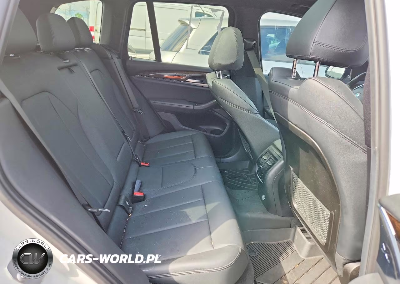 2018 BMW X3 xDrive30I VIN:5UXTR9C56JLD62415 - 10