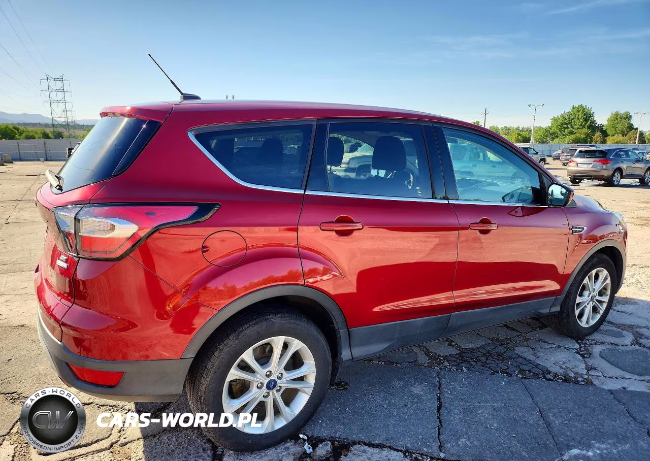 2017 Ford Escape Se VIN:1FMCU9GD5HUC38571 - 3