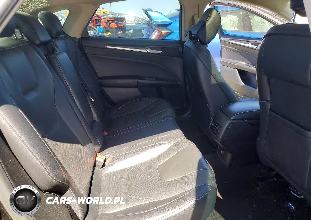 2020 Ford Fusion Titanium VIN:3FA6P0SU4LR132551 - 10