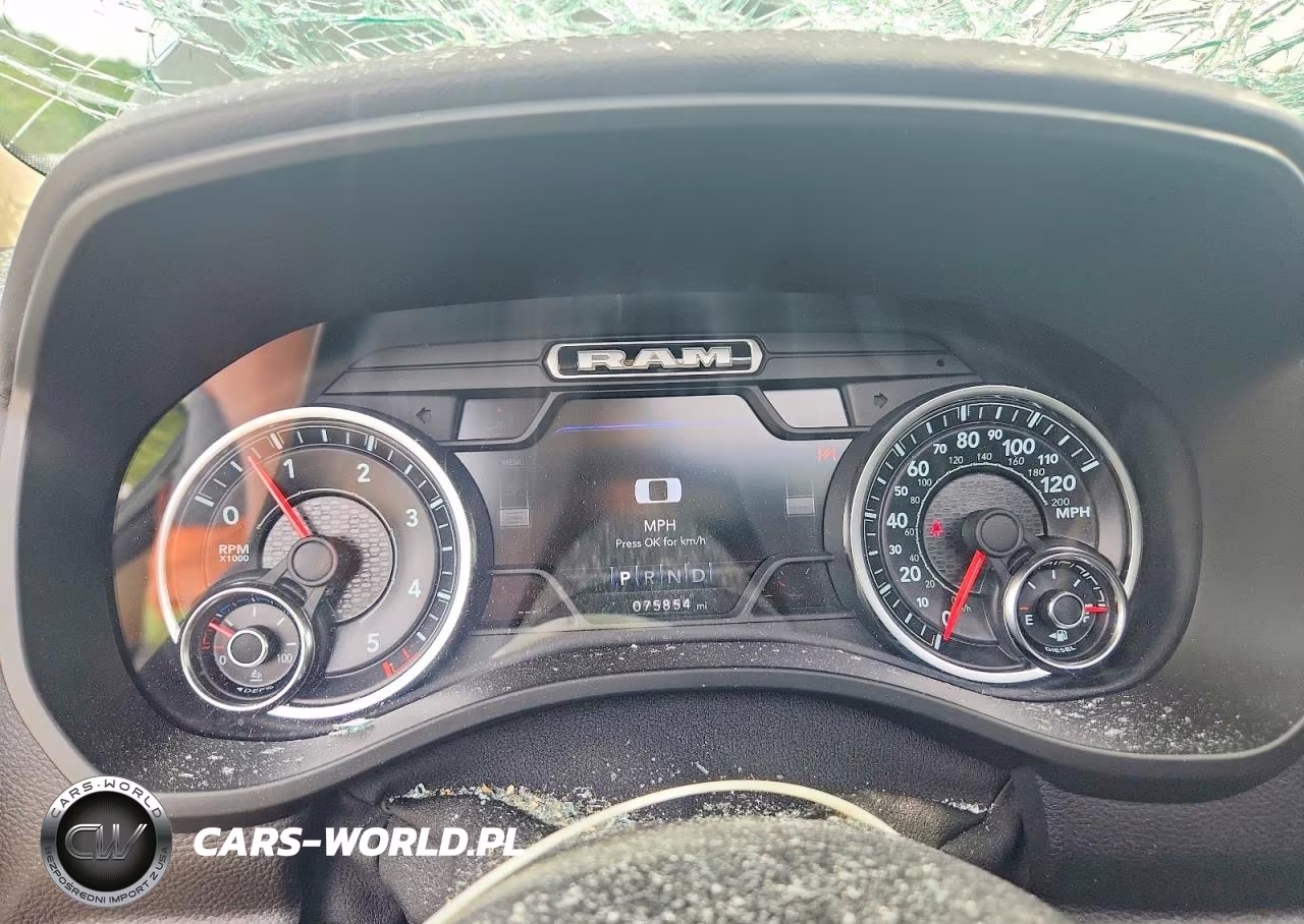 2021 Ram 1500 Laramie VIN:1C6SRFJM8MN611638 - 9