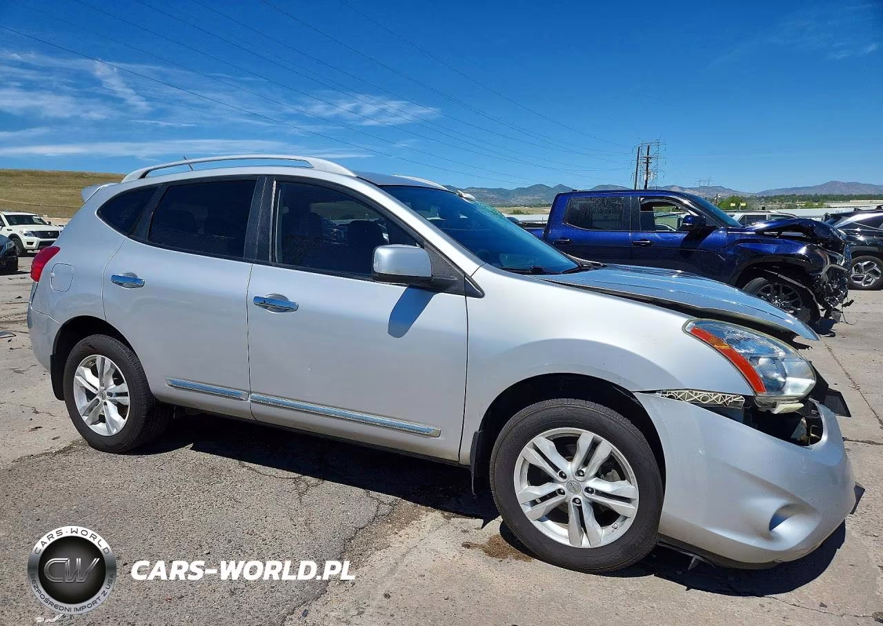 2013 Nissan Rogue S VIN:JN8AS5MV1DW138607 - 4
