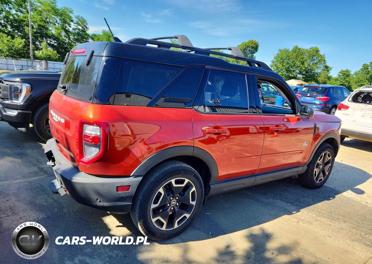 2022 Ford Bronco Sport Outer Banks VIN:3FMCR9C65NRE26809 - 3