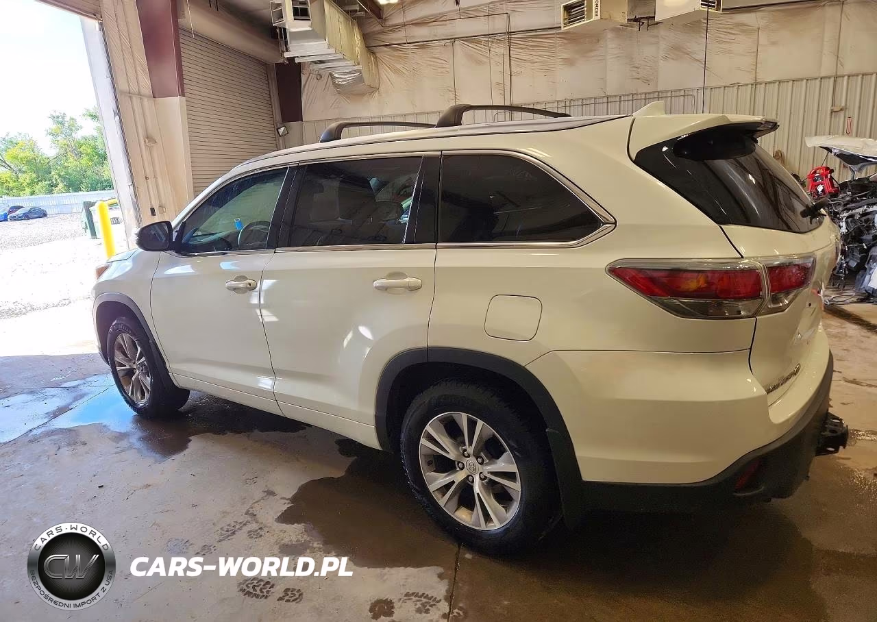 2015 Toyota Highlander Xle VIN:5TDJKRFH2FS183293 - 2