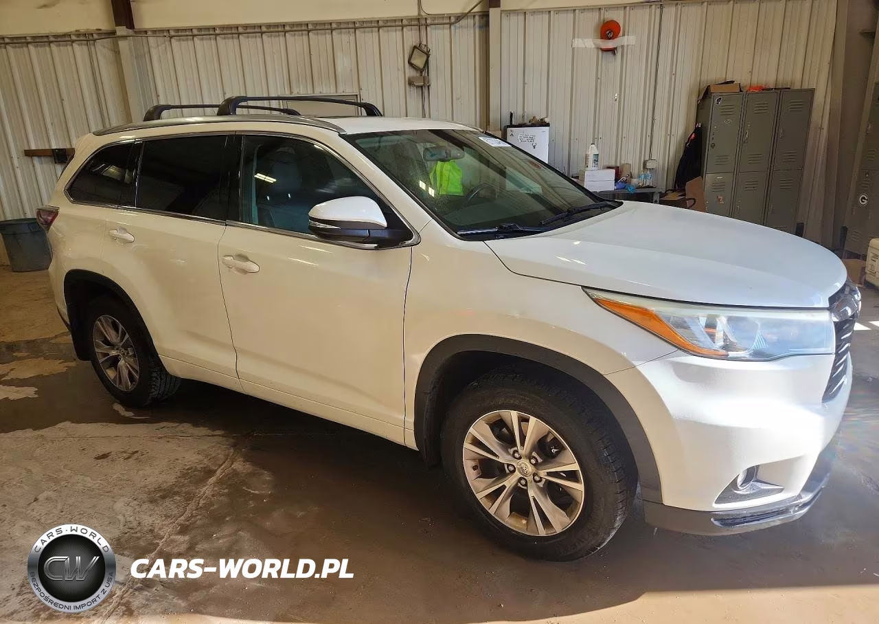 2015 Toyota Highlander Xle VIN:5TDJKRFH2FS183293 - 4