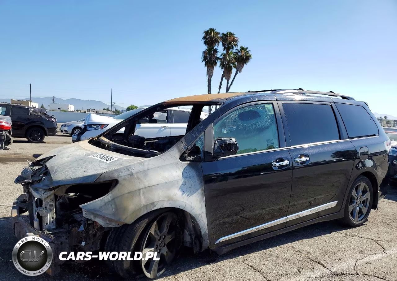 2018 Toyota Sienna Se 8-Passenger