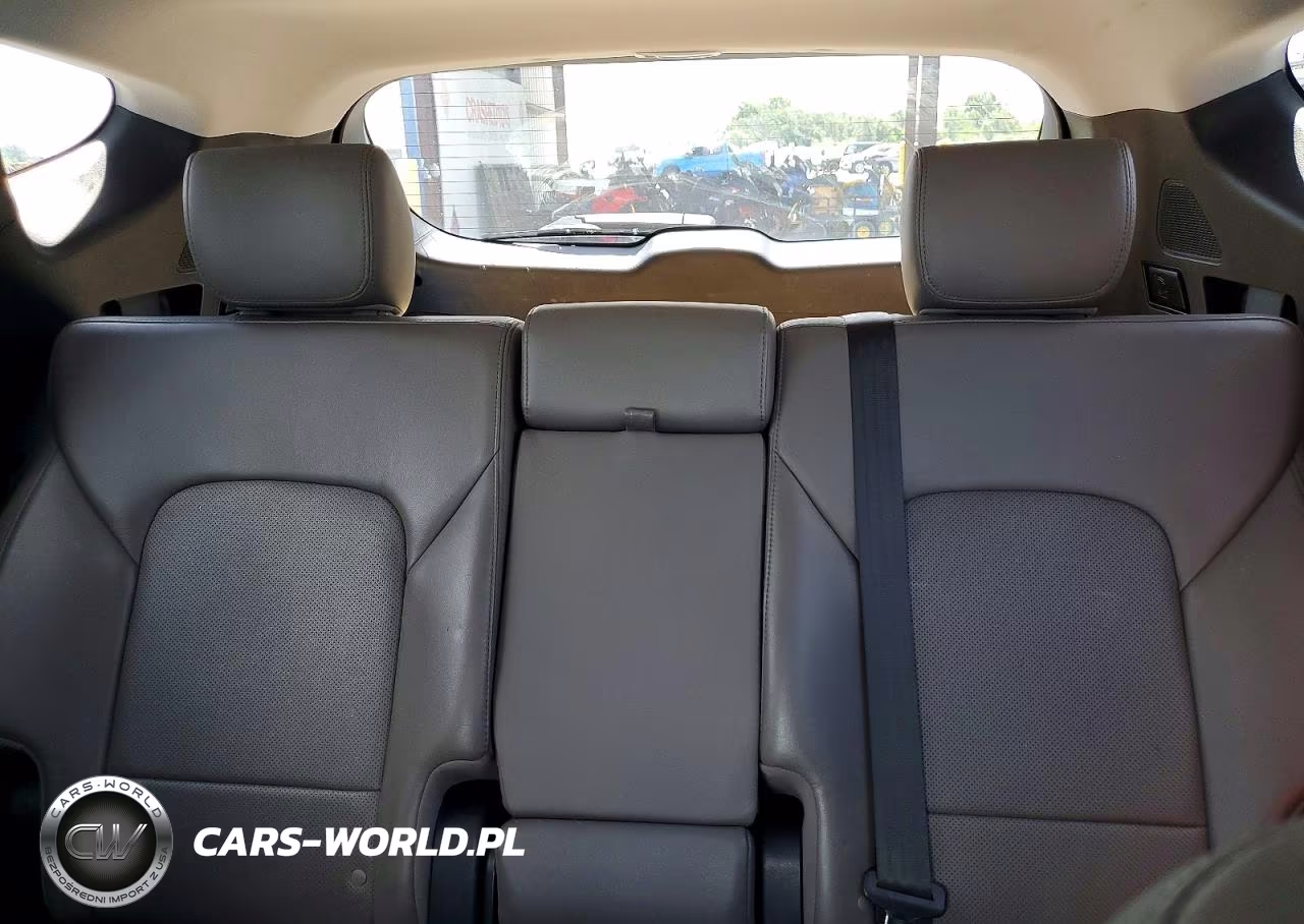 2017 Hyundai Santa Fe Sport 2.4L VIN:5XYZU3LB9HG424812 - 10