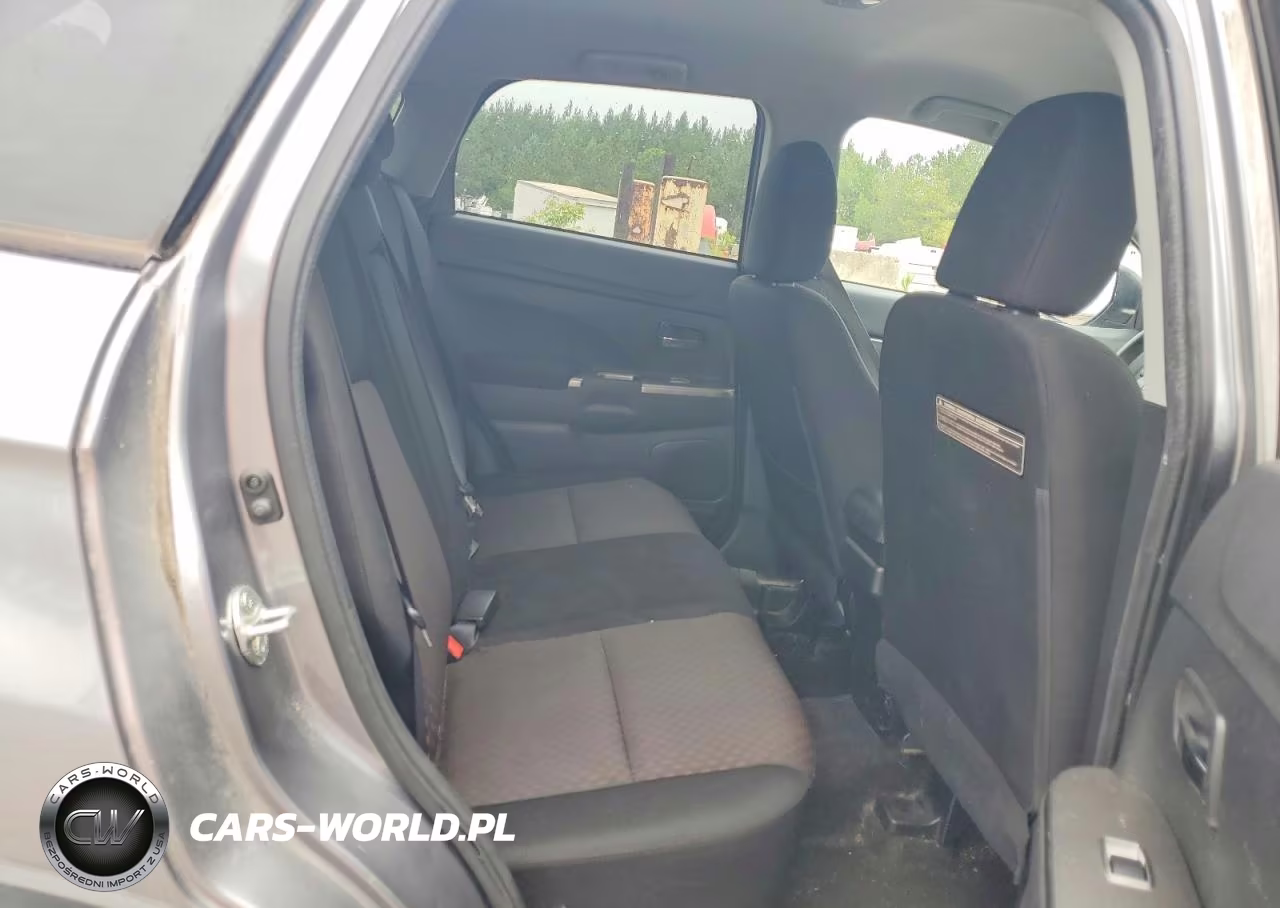 2018 Mitsubishi Outlander Sport Es VIN:JA4AP3AU6JZ032879 - 10